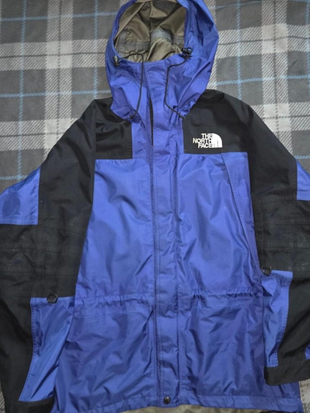 Vintage 90s The North Face GoreTex Mountain Light Ski Jacket Blue Black